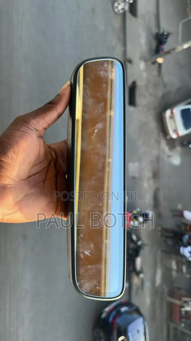 2024 Honda CR-V Rear View Mirror · Photo 1