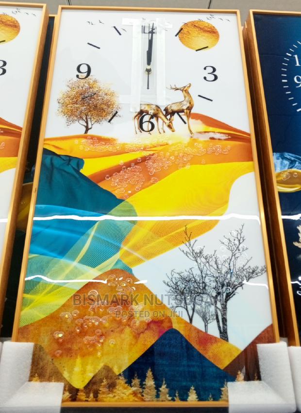 Wall Clock for Sale · Photo 3