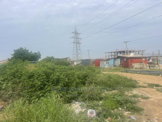 Do Call for a Roadside Plots of Land for Sale at Botwe · Photo 1