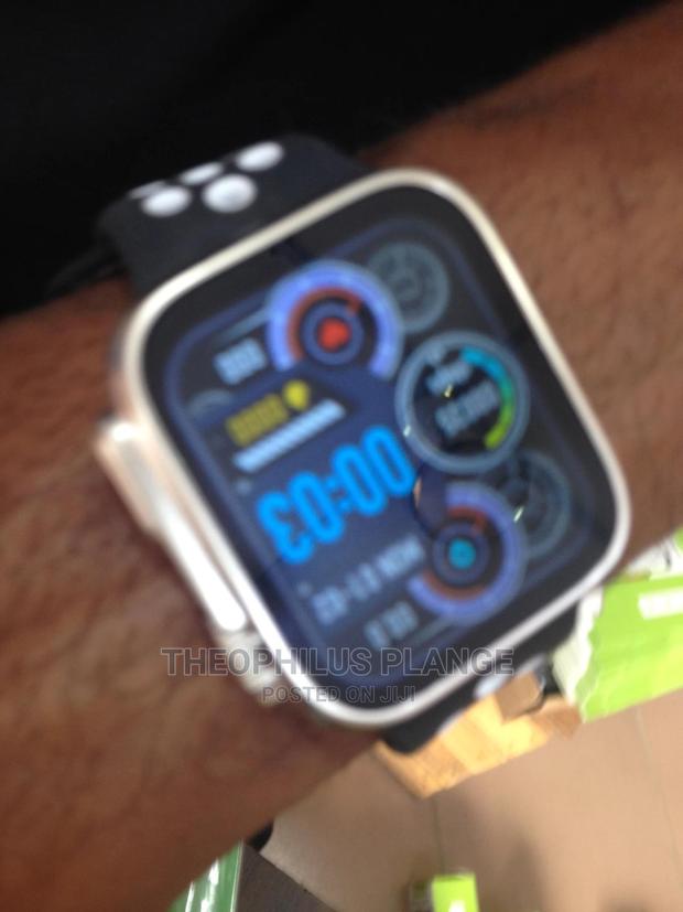Ultra 8 Max Smart Watch. With Free Airpods. · Photo 7