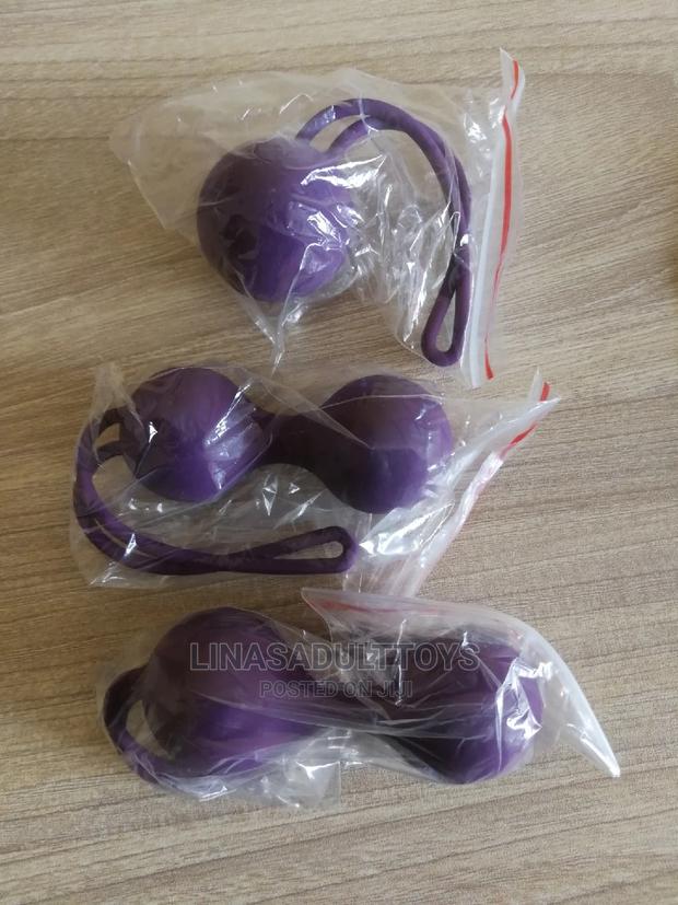 Kegel Exercise Balls · Photo 2