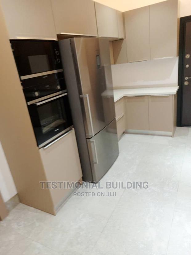 Furnished 4bdrm House in Testimonial Building, East Legon for sale · Photo 4