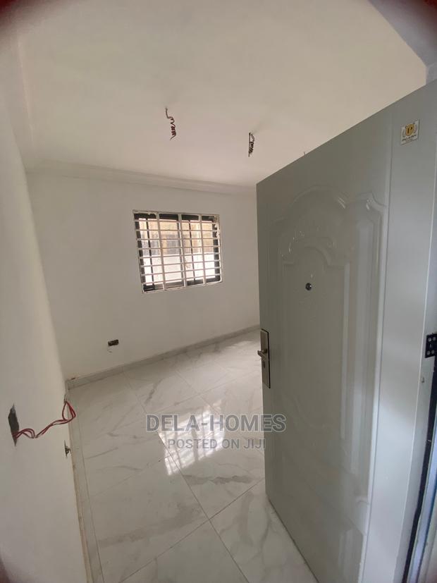 3bedroom Duplex HSE for Rent at Adenta-New-Legon. · Photo 7