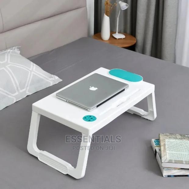 Portable Plastic Foldable Laptop Table · Photo 1
