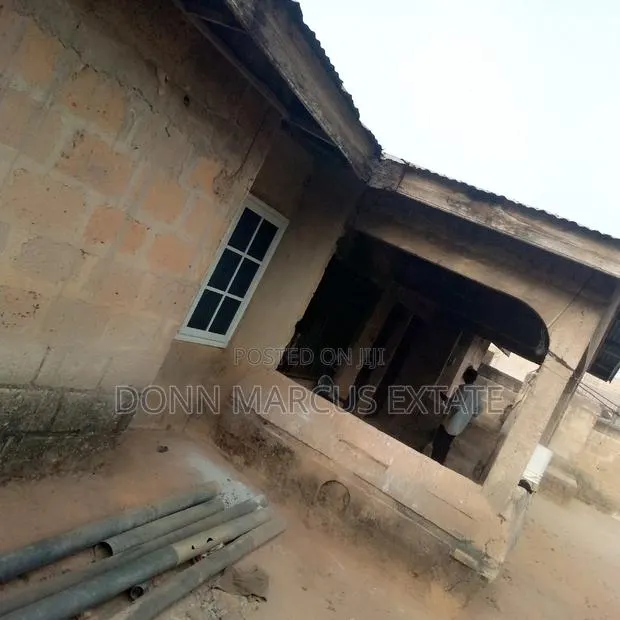 6bdrm House in Atimatim Taabuom, Kumasi Metropolitan for sale · Photo 1