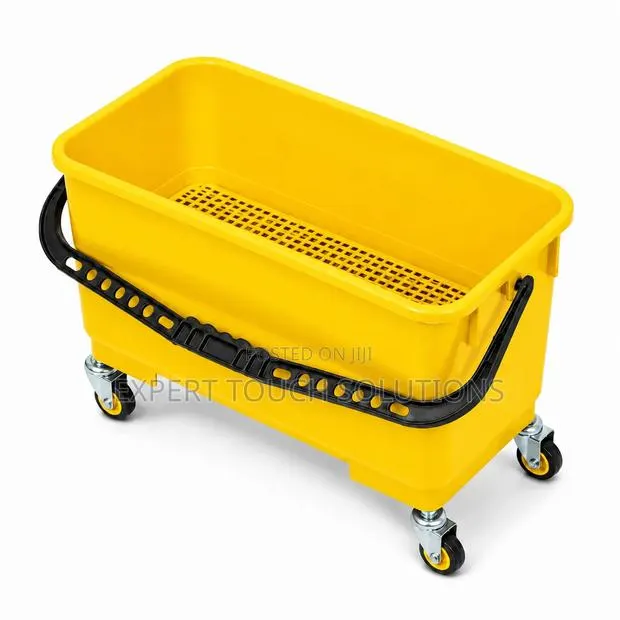 Window Cleaning Buckets · Photo 1