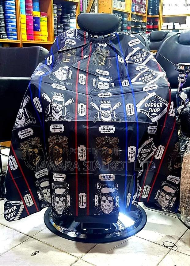 Barber Apron Capes Black Color · Photo 6