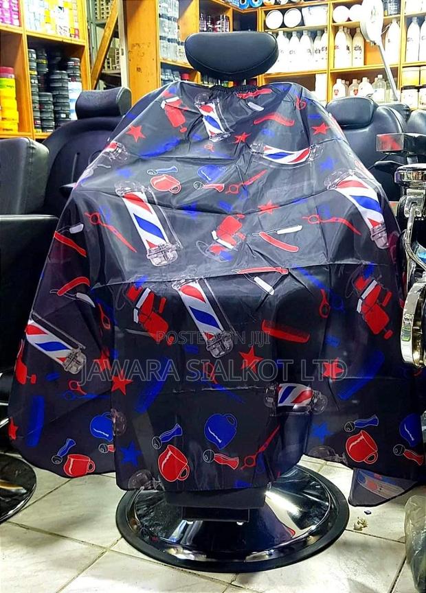 Barber Apron Capes Black Color · Photo 7