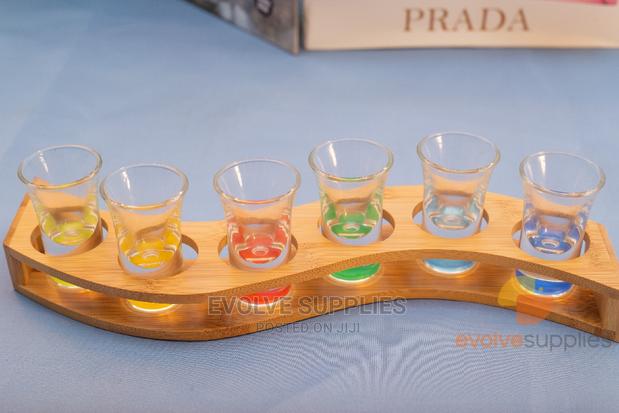 30ml Coloured Tequila Shots With Wooden Stand · Photo 2
