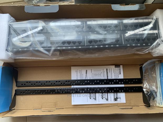 D-Link Patch Panel 48p · Photo 3