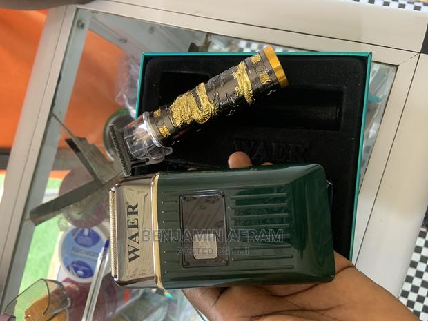 Rechargeable Cordless Hair Clipper and a Shaver · Photo 4