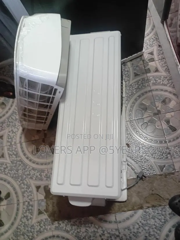 Rainbow 1.5hp Phenomenal White Window Air Conditioner. · Photo 1