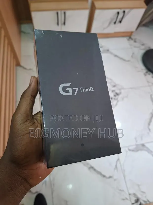 New LG G7 ThinQ 64 GB Gray · Photo 1