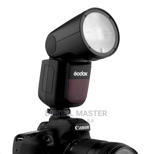 Godox V1c Speedlite For Canon Cameras · Photo 5