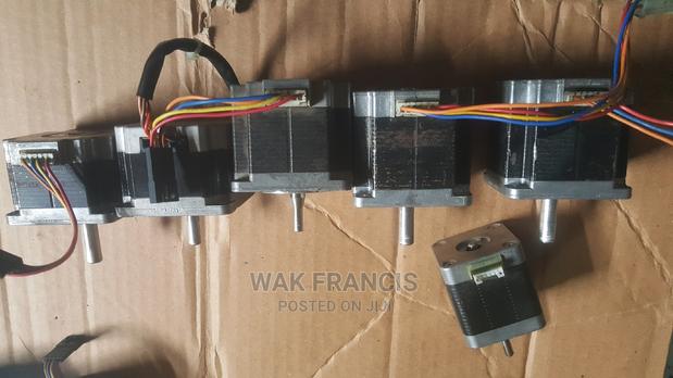 Stepper Motor · Photo 3