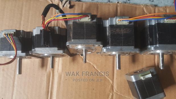 Stepper Motor · Photo 4