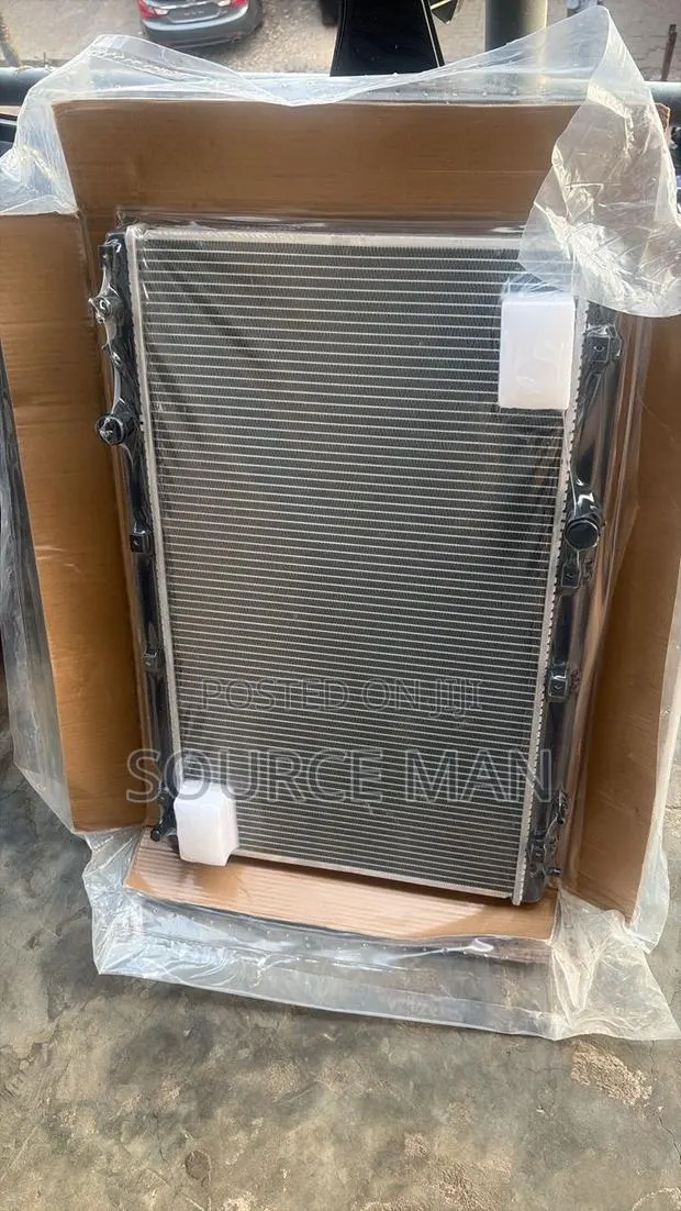 CRV 2017 2018 2019 2020 2021 2022 Water Tank or Radiator · Photo 1