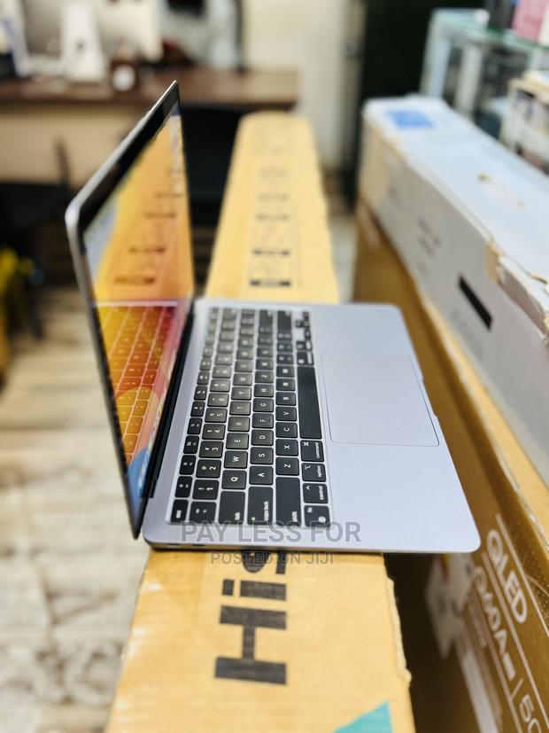 Laptop Apple MacBook Air 2020 M1 8GB Apple M1 SSD 256GB · Photo 1