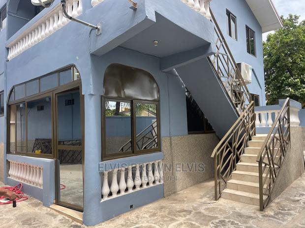 Furnished 2bdrm Apartment in Living Large, Ashaley Botwe for rent · Photo 2