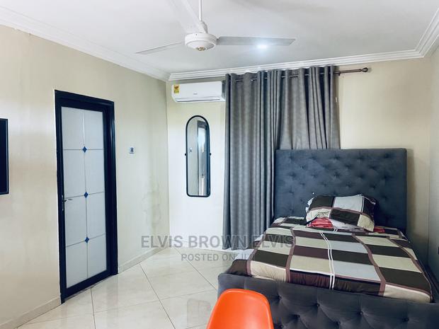 Furnished 1bdrm Apartment in Living Large, Adjiriganor for rent · Photo 4