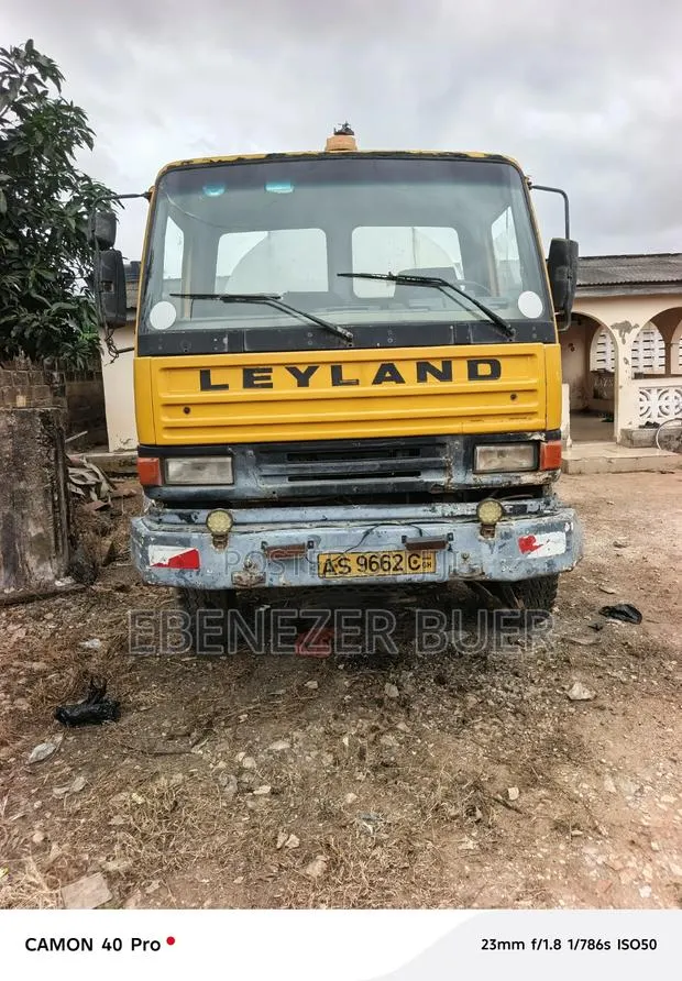 Very Strong Lay Land Tanker in Good Condition for Sale. · Photo 2