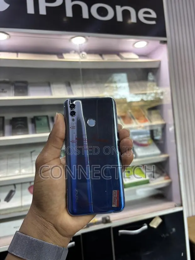 Huawei Honor 10 Lite 64 GB · Photo 1