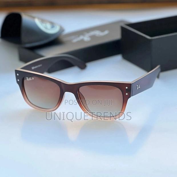 Luis Vuitton Sunglasses · Photo 7