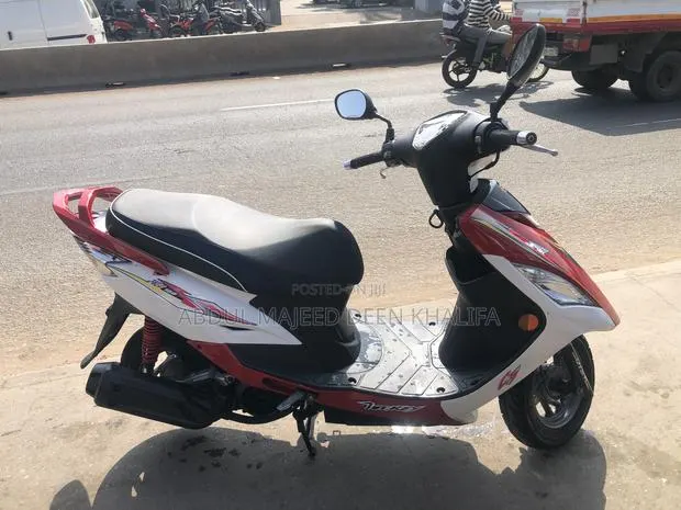 Kymco 2015 Red · Photo 1