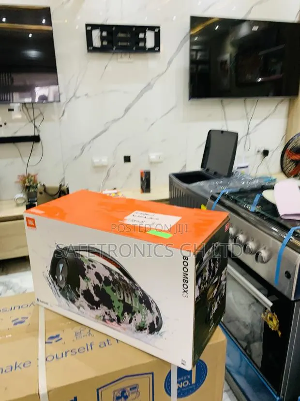 Exclusive New JBL Boombox 3 Powerful Portable Bluetooth Speaker · Photo 1