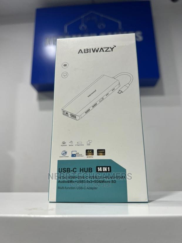 USB C Docking Station Dual Monitor, 14 in 1 · Photo 1