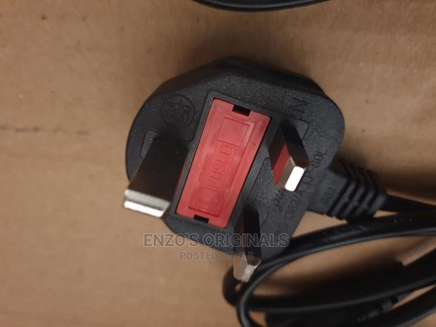 3pin UK Plug for Microsoft Surface Charger AC Cable Fused · Photo 1