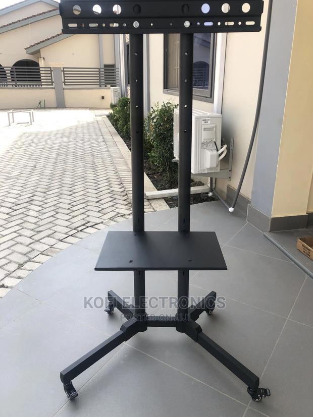 New Sleek TV Stand/Tv Trolley For 32′′-70′′ TV · Photo 1
