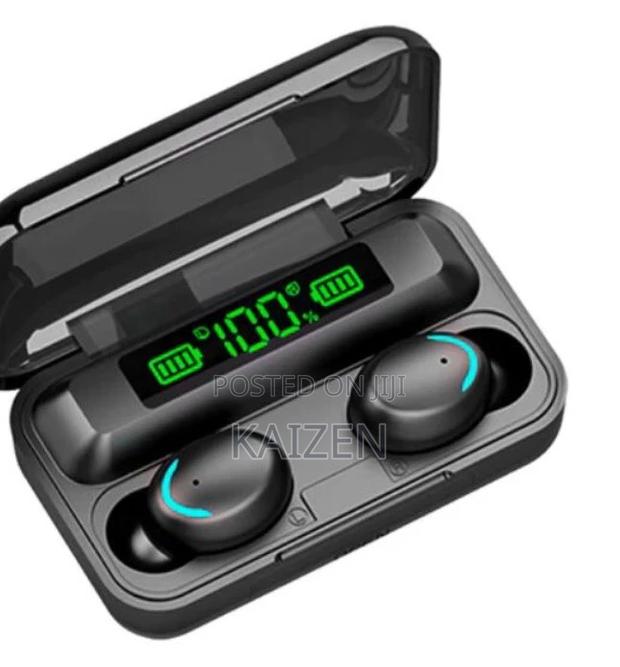 Earbuds With Powerbank Case · Photo 2