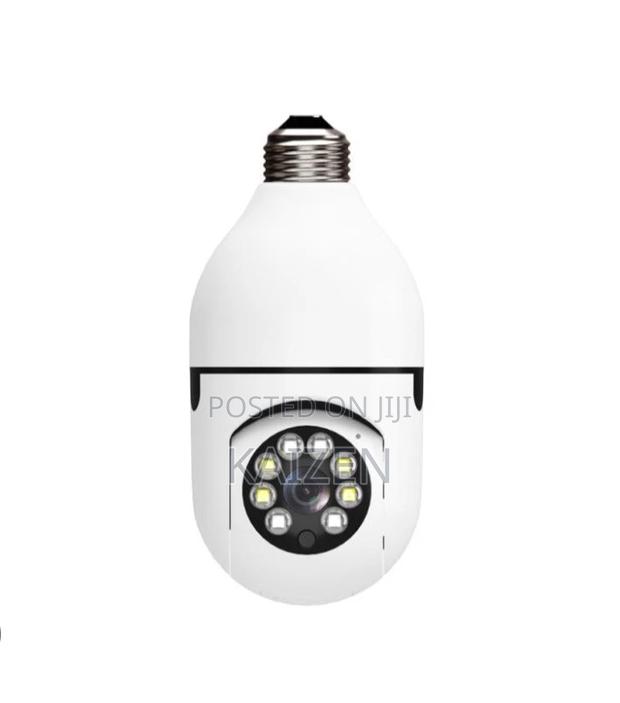 Wifi Bulb Camera Rotating 3mp · Photo 1