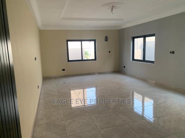 5bdrm House in Airport Residential Area for sale · Photo 6