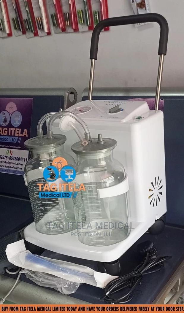 Suction Machine (Double Bottle Medium) · Photo 1
