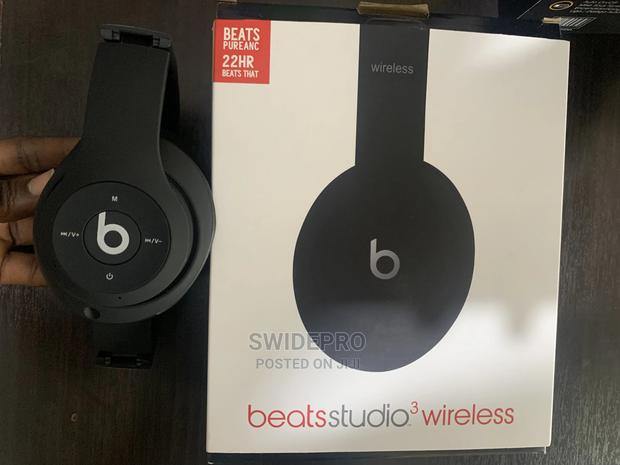 Beats by Dr Dre Studio3 Wireless Headset · Photo 1