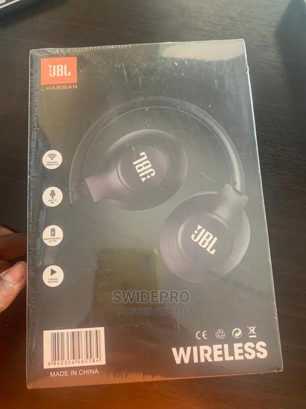 JBL Tune 900 Wireless Headset · Photo 2