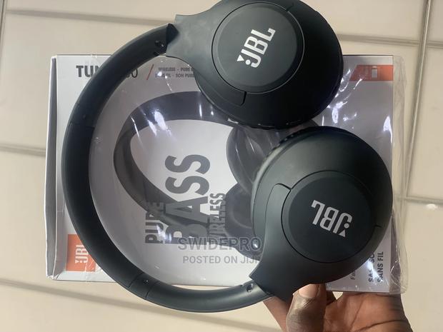 JBL Tune 900 Wireless Headset · Photo 4