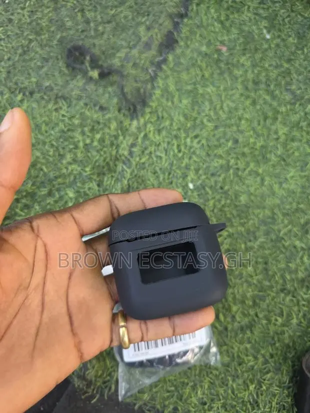 Jbl Tour Pro 2 Silicone Cover · Photo 1