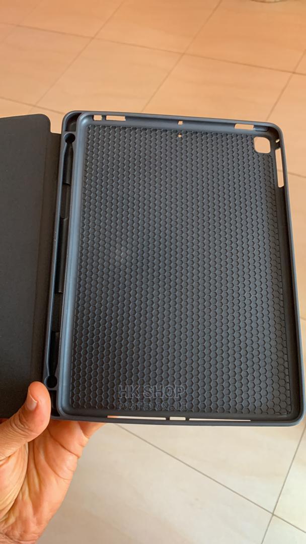 Smart Folio Case With Pen Slot for Apple iPad Air 2 · Photo 2