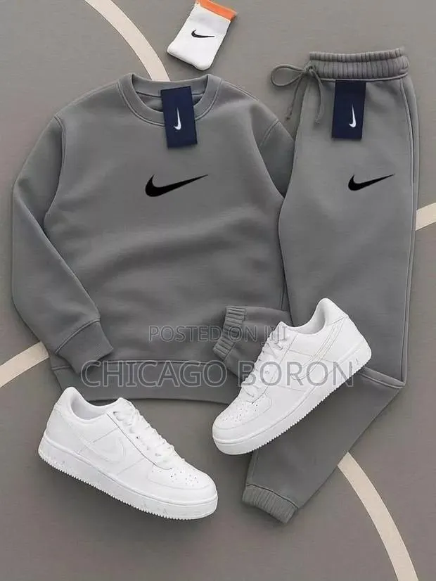 Newly Clothes for Both Men and Women · Photo 1