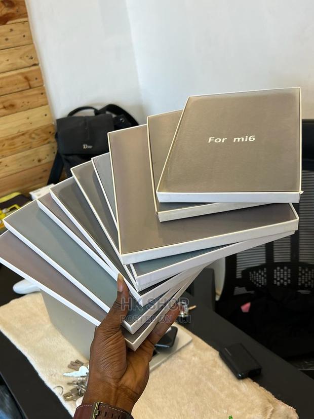 Apple iPad Smart Folio Cases All iPad Models · Photo 1