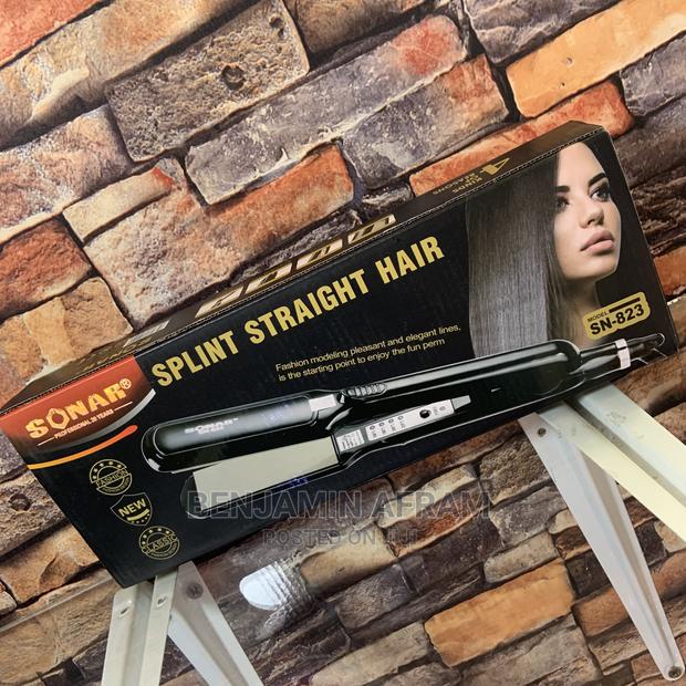SN-823 Professional Hair Straightener · Photo 1