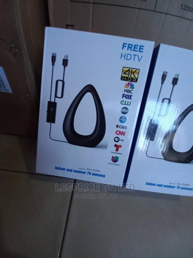 Ultra High Definition Free HD TV Antenna · Photo 1