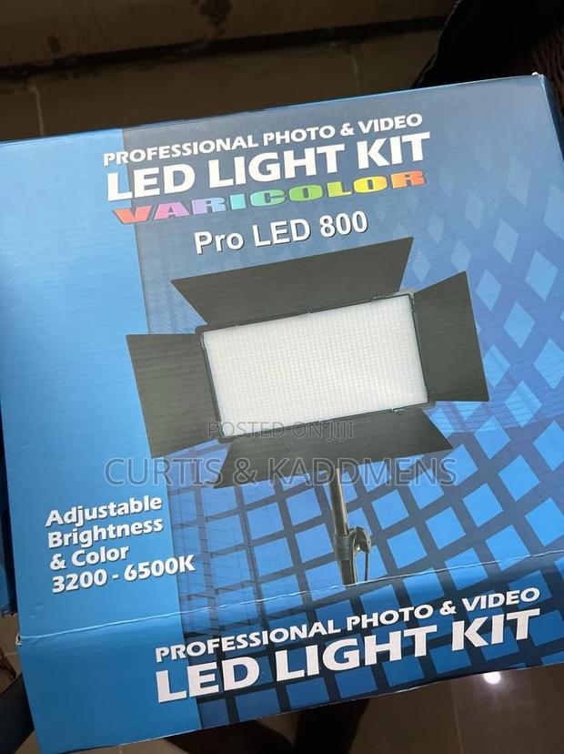Pro Led 800 Video Light · Photo 1