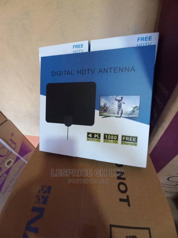 Indoor HDTV Digital Antenna · Photo 1