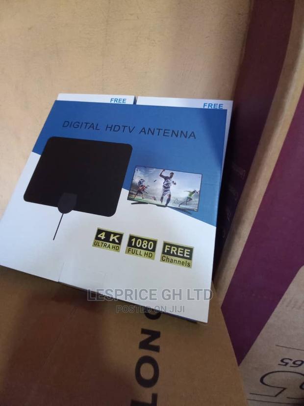 Simple and Fast Digital HD TV Antenna · Photo 1