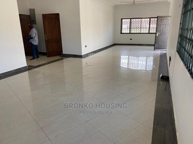 4bdrm House in Bronko Housing, Spintex for rent · Photo 4