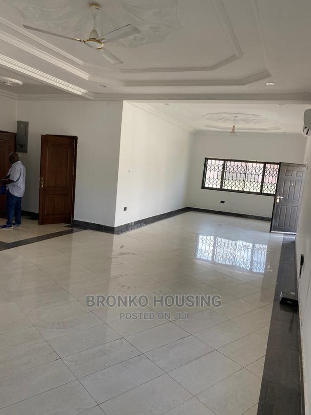 4bdrm House in Bronko Housing, Spintex for rent · Photo 5